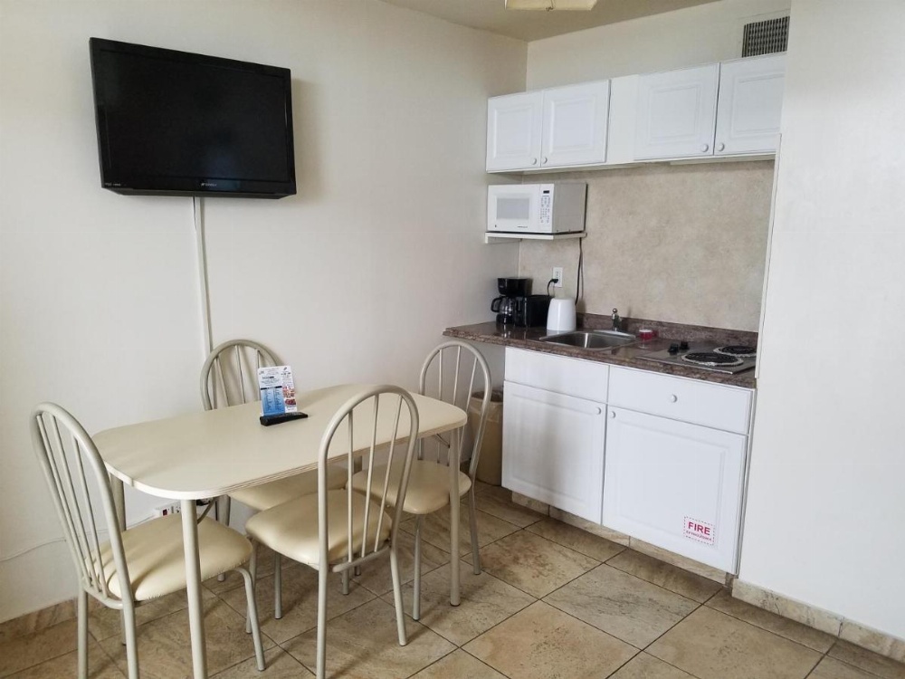 Room image 3